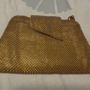 Vintage & Elegant Gold Mesh Evening Clutch